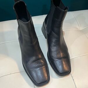 Sam Edelman chelsea ankle bootie, 8 good condition.